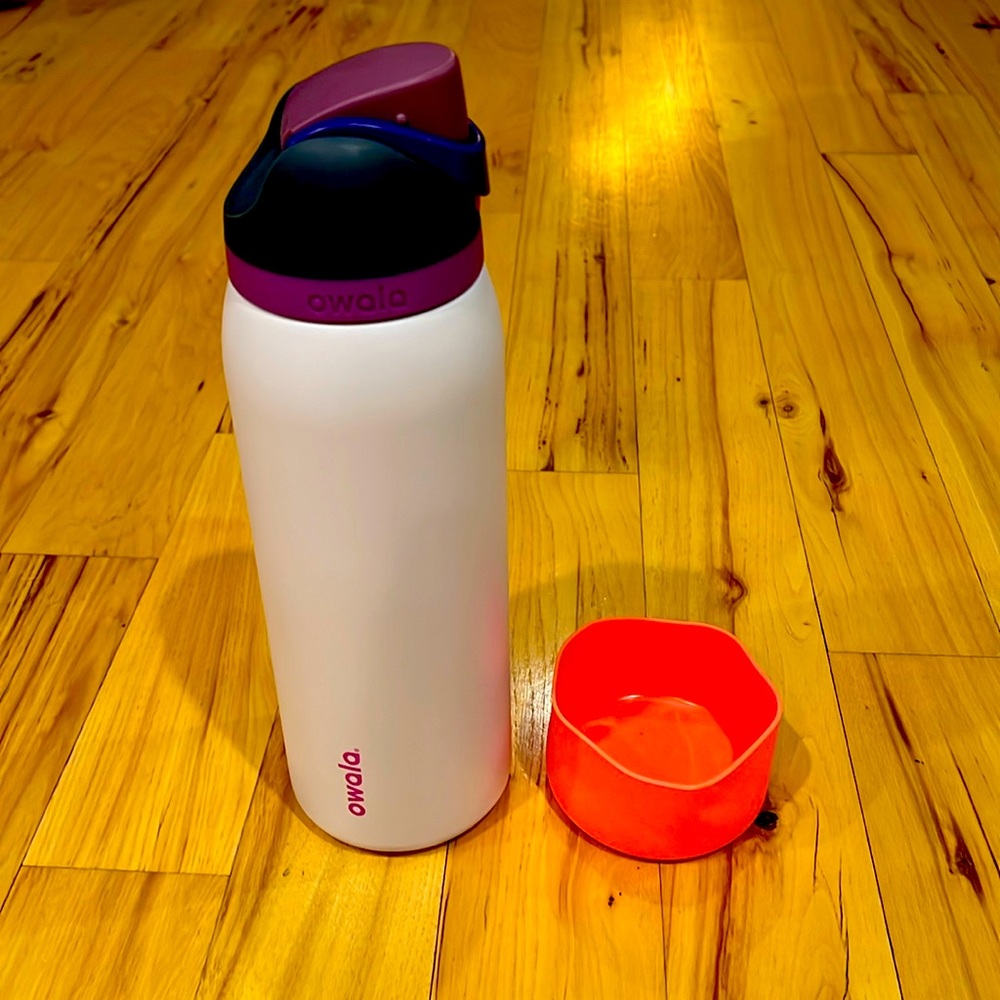Owala Dreamy Field 40 oz Water Bottle